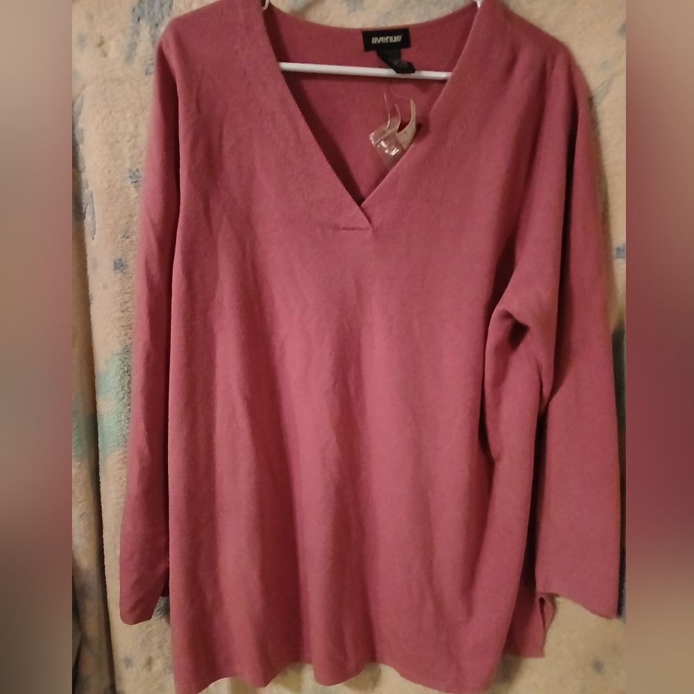NWT Avenue Lightweight V Neck Sweater Womens Size 18/20